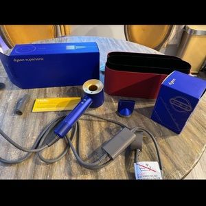 23.75kt Gold limited Edition Dyson supersonic hairdryer  very rare